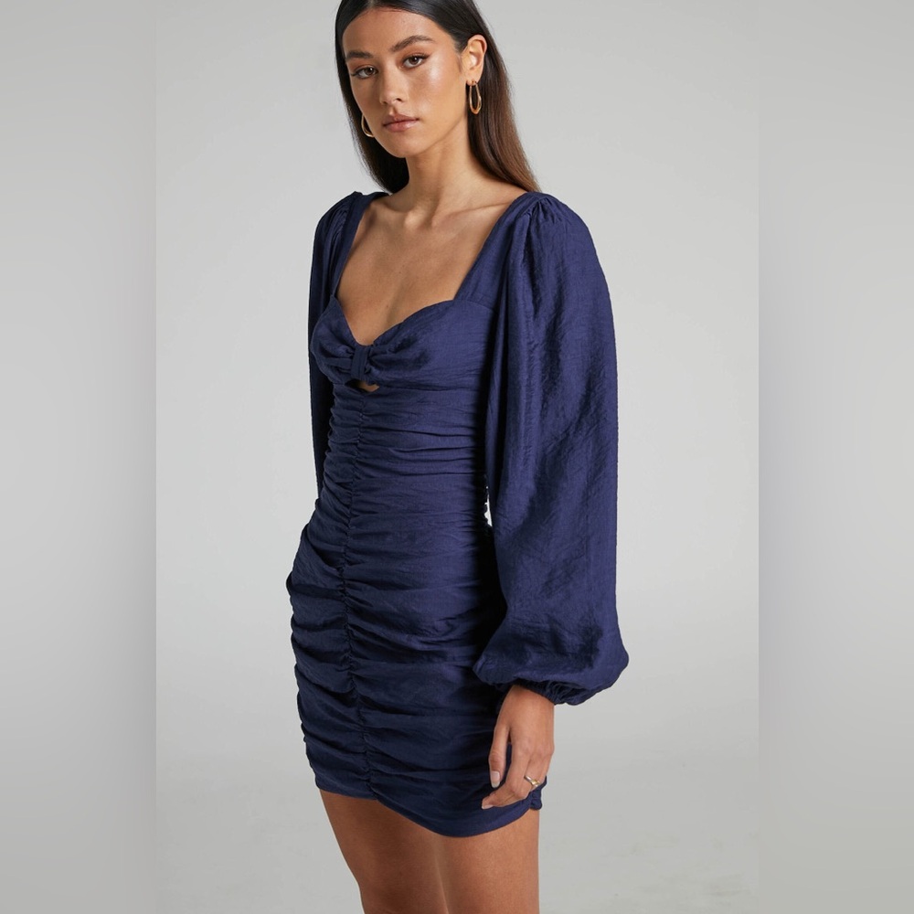 SHOWPO Kilian Mini Dress Ruched Long Sleeve Dress in Navy NEW WITH TAGS Size 4